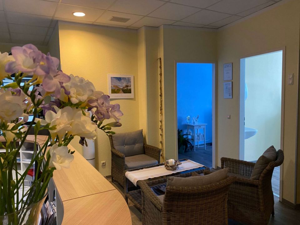 Physiotherapie A. Steinbacher - Eingangs- & Wartebereich